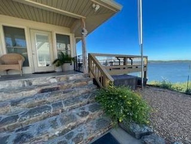 Welcome to your front-row seat on Kentucky Lake, where - photo 3
