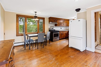 Welcome to a property that embodies everything people love about - photo 9