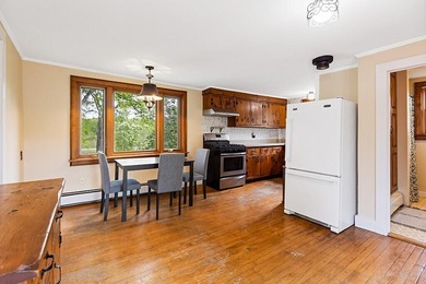 Welcome to a property that embodies everything people love about - photo 10