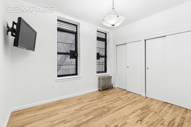 **First Showings Tuesday July 7th 5PM to 6PM** - Cash only, no - photo 5