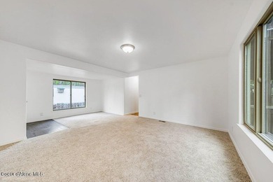 Beautifully remodeled and completely move in ready 3 bed, 2 bath - photo 7