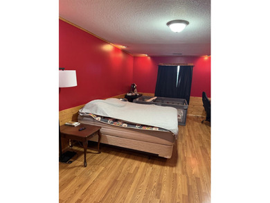 lWest Side Location! Well maintained 3BR, 1BA, 1 Half bath, 2 - photo 13