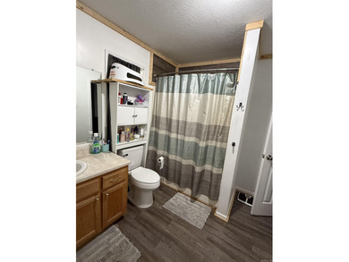 lWest Side Location! Well maintained 3BR, 1BA, 1 Half bath, 2 - photo 14