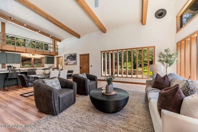 Your North Idaho dream! Renovated 5 bed, 3 bath home on 2+ - photo 7