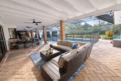 Welcome to this stunning & character-filled multigenerational - photo 5