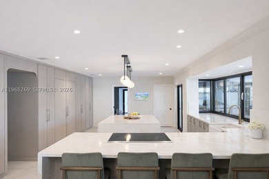 Welcome to this stunning & character-filled multigenerational - photo 8