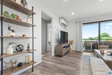 Spacious and updated third floor ranch style condominium. Large - photo 11