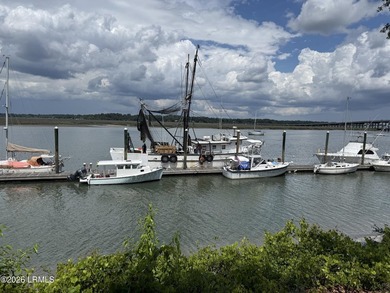 Breathtaking water view from this almost completely renovated - photo 13