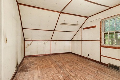 Welcome to 29 Pake Lane! This charming Colonial home offers an - photo 19