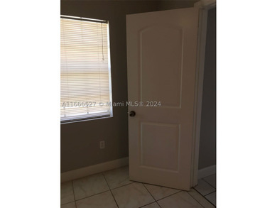 Don't miss this opportunity 3 beds/2 bath , washer and dryer - photo 22