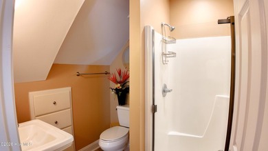 Home is located on a quiet street with room between neighbors - photo 29