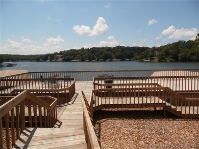 Welcome to your perfect summer escape! This super cute 2-bedroom - photo 39