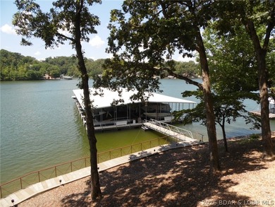 Welcome to your perfect summer escape! This super cute 2-bedroom - photo 43