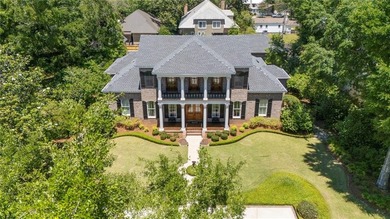 Welcome to 113 Oak Avenue, located in Fairhope's sought-after - photo 1