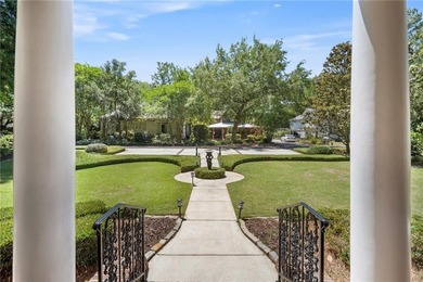 Welcome to 113 Oak Avenue, located in Fairhope's sought-after - photo 4