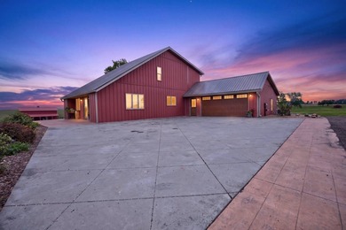 Discover the perfect blend of comfort, function, and country - photo 1