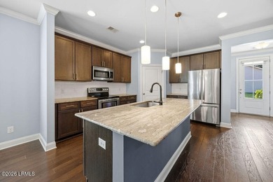 Welcome to Oyster Bluff on Lady's Island! This spacious - photo 12