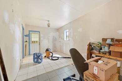 Are you searching for your next great investment? This 3 bedroom - photo 12
