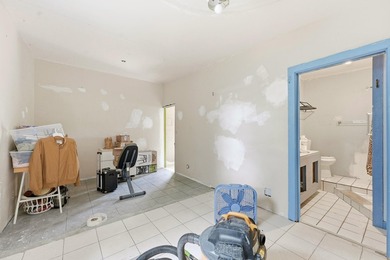 Are you searching for your next great investment? This 3 bedroom - photo 13