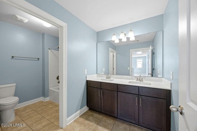 Welcome to Oyster Bluff on Lady's Island! This spacious - photo 30
