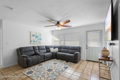Perfectly landscaped yard is the perfect entrance to this - photo 3