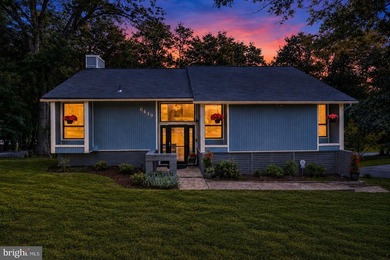 Beautiful, custom-built split foyer home situated on over an - photo 2