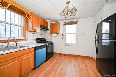 Just Listed - Versatile Home with 2-Family Zoning! Welcome to - photo 6