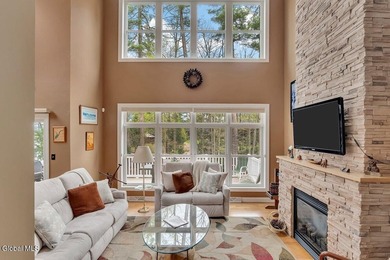 Lakeside views! 3,000 sq/ft of comfortable living space with 2 - photo 16