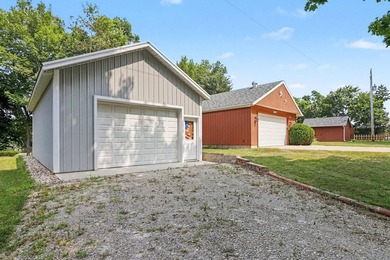 Meticulously maintained 2-bedroom, 1.5-bath waterfront home on - photo 16