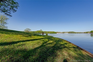 Extremely rare opportunity to acquire a lakefront point property - photo 17