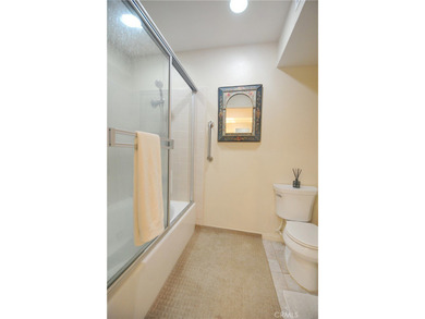 2209 W 25th 12 - photo 18