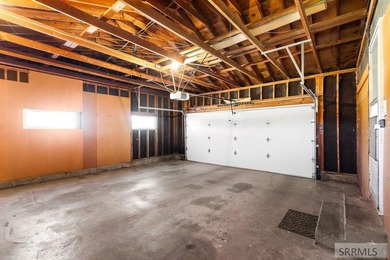 Welcome to peaceful country living! This charming 3 bedroom, 2 - photo 19