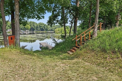 Meticulously maintained 2-bedroom, 1.5-bath waterfront home on - photo 20