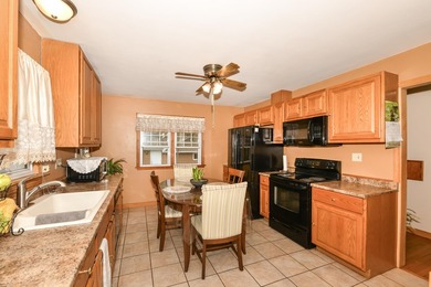 Cute as a button! Just a short distance away from Lake MI - photo 6