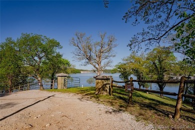 Extremely rare opportunity to acquire a lakefront point property - photo 27