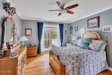 Lakeside views! 3,000 sq/ft of comfortable living space with 2 - photo 27