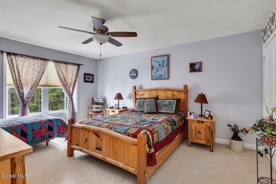 Lakeside views! 3,000 sq/ft of comfortable living space with 2 - photo 42
