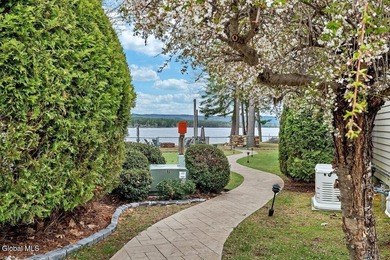 Lakeside views! 3,000 sq/ft of comfortable living space with 2 - photo 58