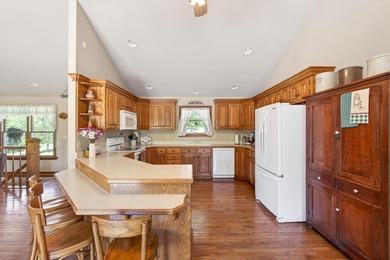Rare opportunity! This stunning, one-owner estate sits on 30 - photo 11