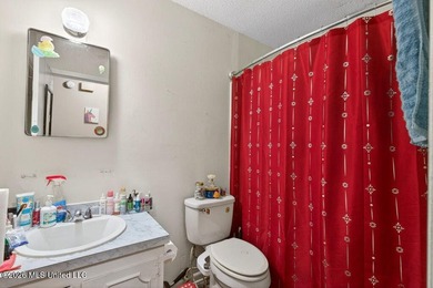 This 3-bedroom, 1.5-bathroom residence is the ideal addition to - photo 11