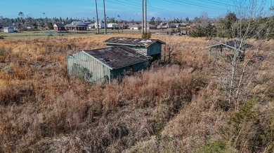 Vacant residential parcel located at the end of a dead-end road - photo 13