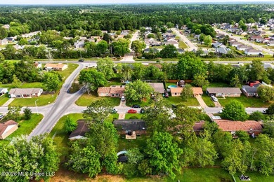 This 3-bedroom, 1.5-bathroom residence is the ideal addition to - photo 16