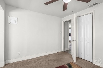 Charming 3-bedroom, 1-bath home located just minutes from - photo 20