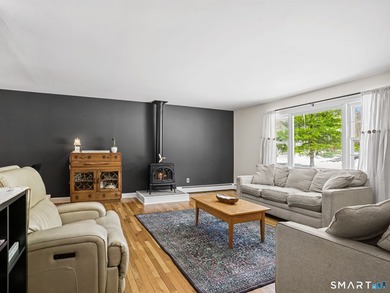 An exceptional opportunity to live in one of Trumbull's - photo 2