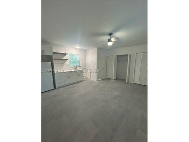 Rare opportunity to own a fully legal 3-unit triplex in a highly - photo 4