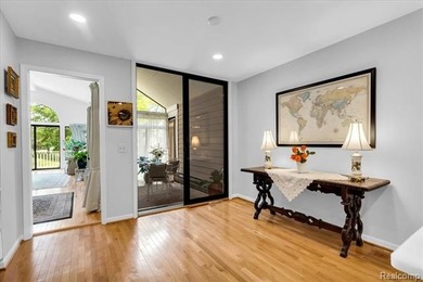 Completely updated end-unit ranch in sought-after The Heathers - photo 13