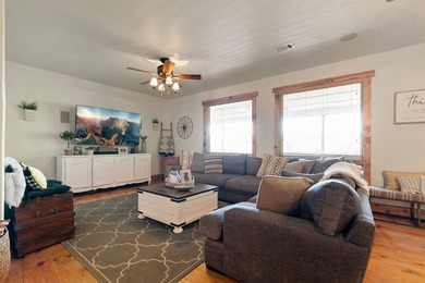 Escape to your own peaceful retreat on over 3.5 acres just a - photo 14