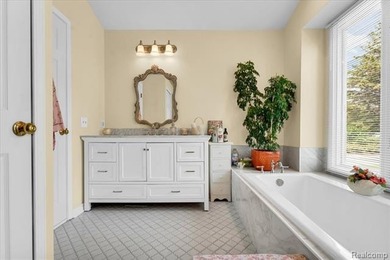 Completely updated end-unit ranch in sought-after The Heathers - photo 21
