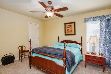 Beautifully maintained 2-bedroom, 2-bath brick garden home - photo 22