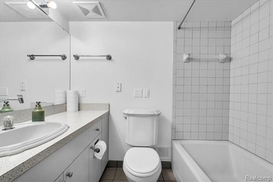 Completely updated end-unit ranch in sought-after The Heathers - photo 26